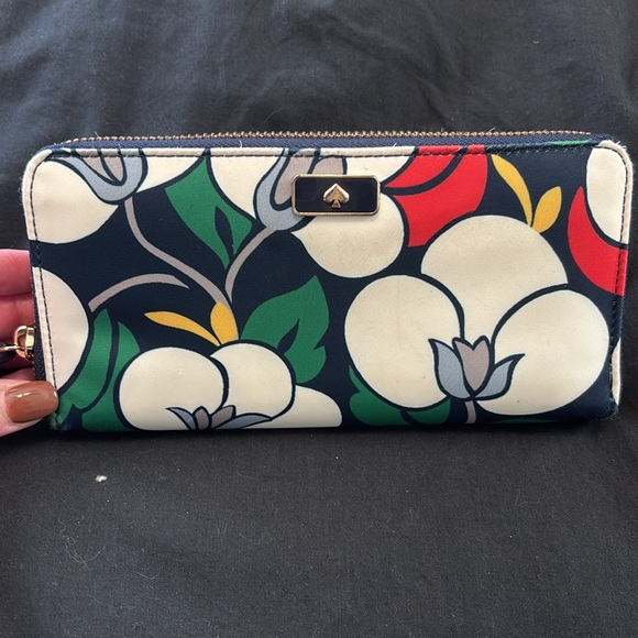 kate spade large continental wallet and small cosmetic bag - Picture 3 of 13